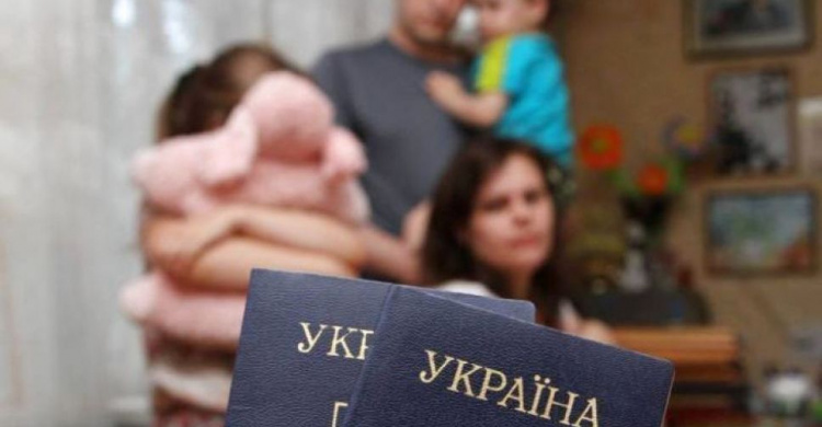 Незаконность проверок переселенцев Донбасса намерены доказать в Верховном суде
