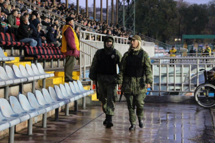 В полиции сообщили о ситуации во время матча «Мариуполь» - «Заря» (ФОТО)