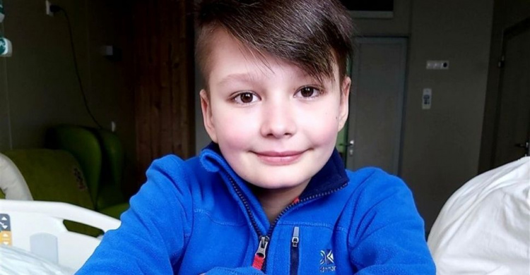 Фонд Вадима Новинского помог завершить сбор средств на лечение 11-летнего мариупольца