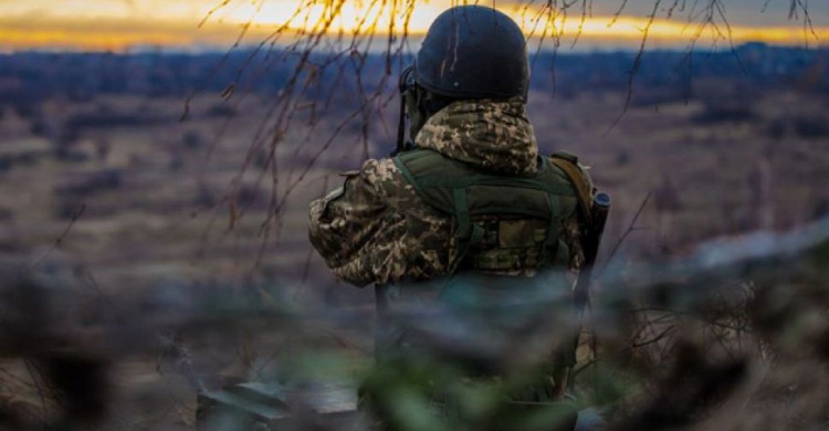 Боевики вновь стреляли на Донбассе. Ранен украинский военный