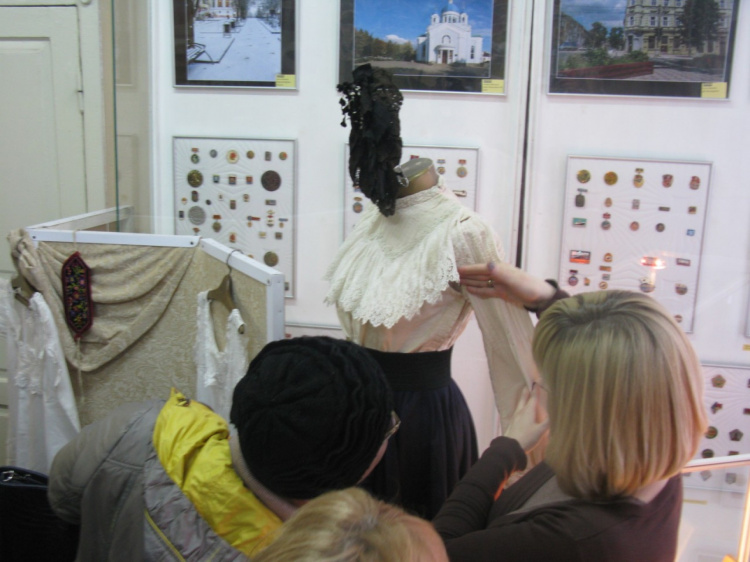 «Модный приговор» XIX века в Мариуполе (ФОТО)