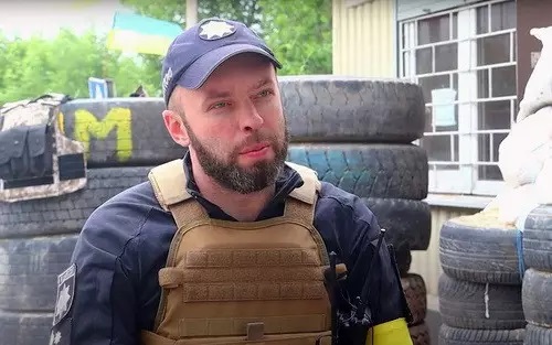 Поліцейський Дмитро Кірдяпкін в Маріуполі рятував людей з під завалів пологового будинку
