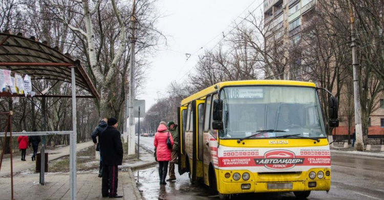 Мариупольские маршрутчики останутся без «Владимирского централа»? В Украине хотят запретить музыку в маршрутках