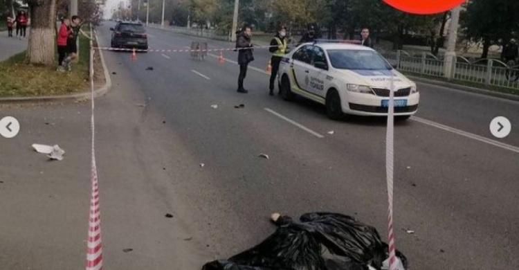 В Мариуполе мотоциклист насмерть сбил пешехода (ДОПОЛНЕНО)