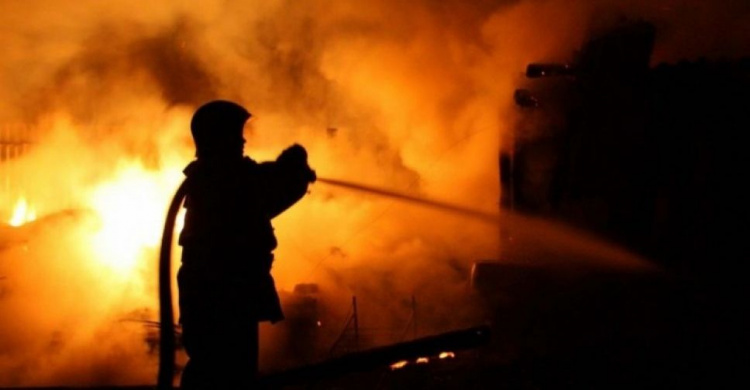 Пожар в частном доме: в огне пострадал мариуполец