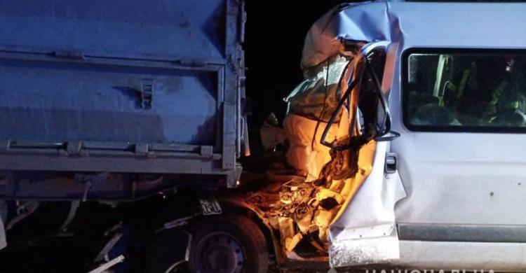 Смертельное ДТП на Донетчине: столкнулись пассажирский автобус и грузовик
