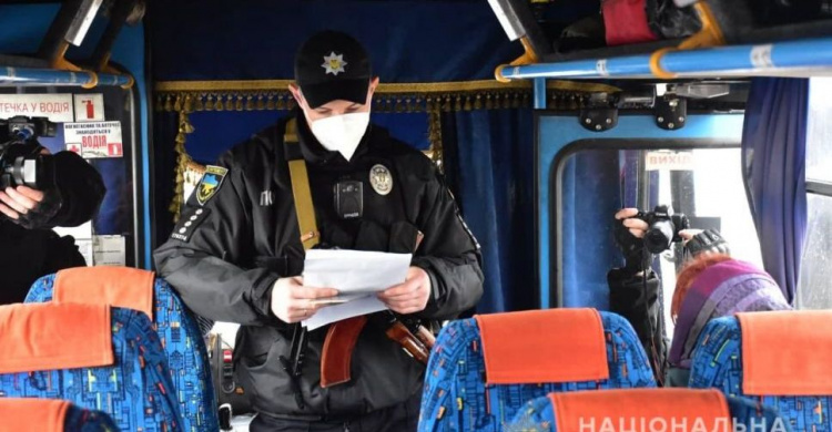 Десятки пассажиров межобластных автобусов на Донетчине выплатят крупные штрафы