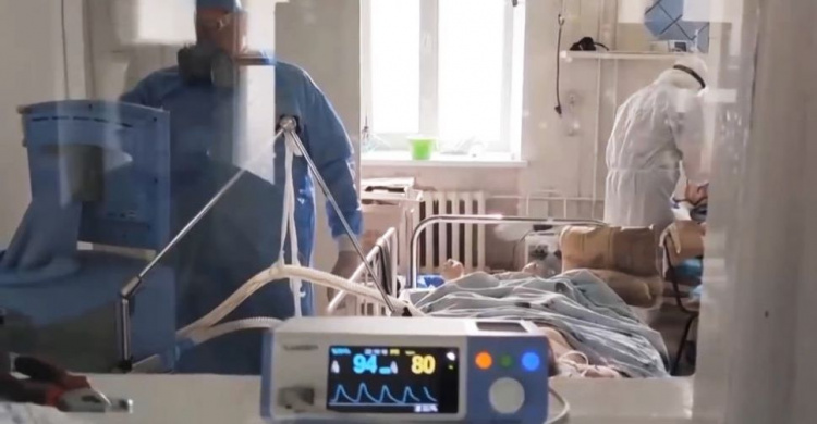 Более тысячи новых случаев коронавируса обнаружили в Украине за сутки