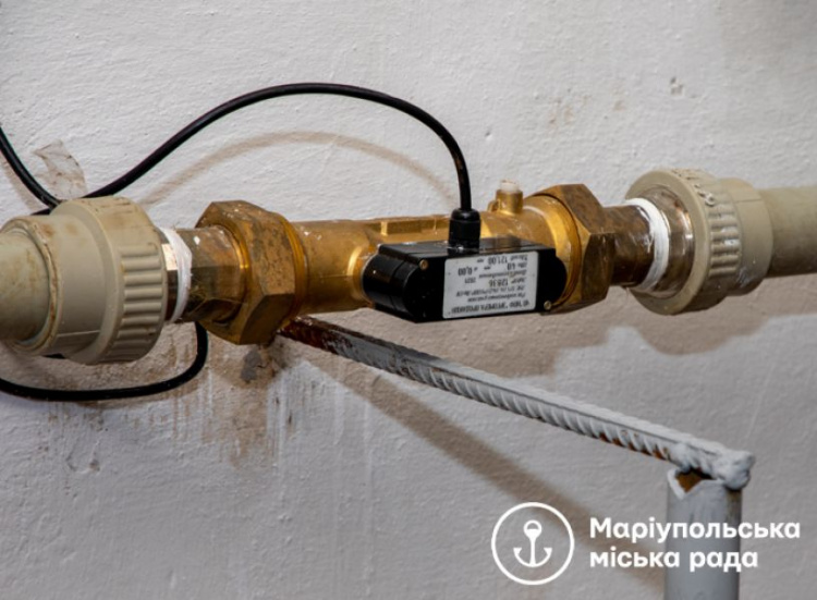 На многоэтажках в Мариуполе установили приборы для снижения водных потерь