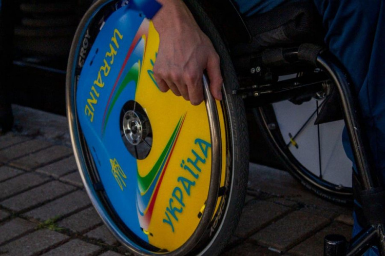 Мариуполь горячо встретил паралимпийцев с соревнований в Токио