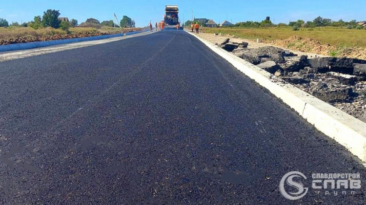 Строительство дороги Мариуполь – Урзуф близится к завершению
