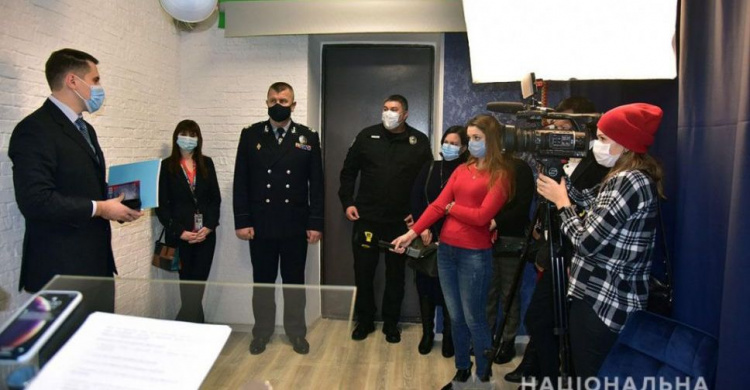 Мариупольские полицейские презентовали собственную телестудию (ВИДЕО)