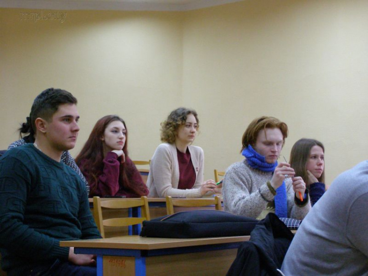 Мариуполь - мирный, культурный и развивающийся город, - студенты Ужгорода (ФОТО)