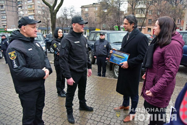 Благодаря помощи ЕС полиция Донецкой области сможет еще быстрее реагировать на обращения граждан