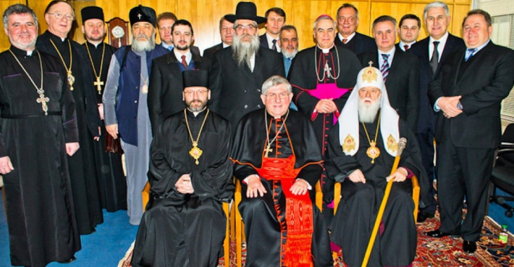  В Донецкой области религиозные лидеры провели заседание Всеукраинского совета церквей 