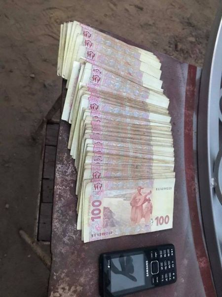 По решению мариупольского суда арестовали двоих вымогателей 4 тысяч долларов (ФОТО)