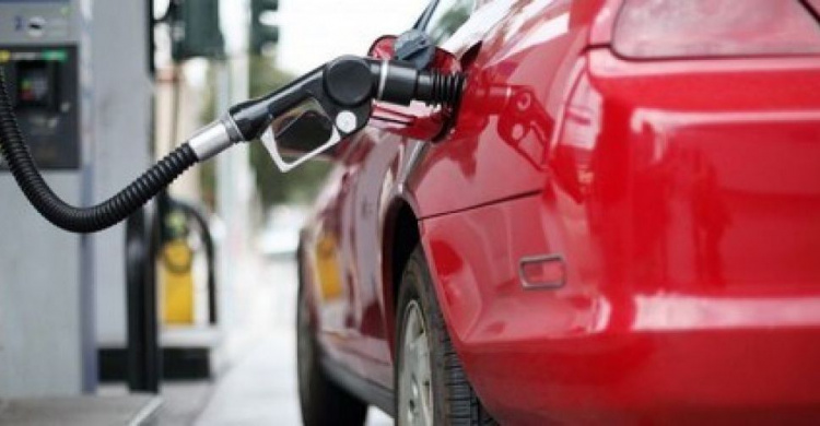 Цены на бензин и дизтопливо в Мариуполе совершили очередной скачок