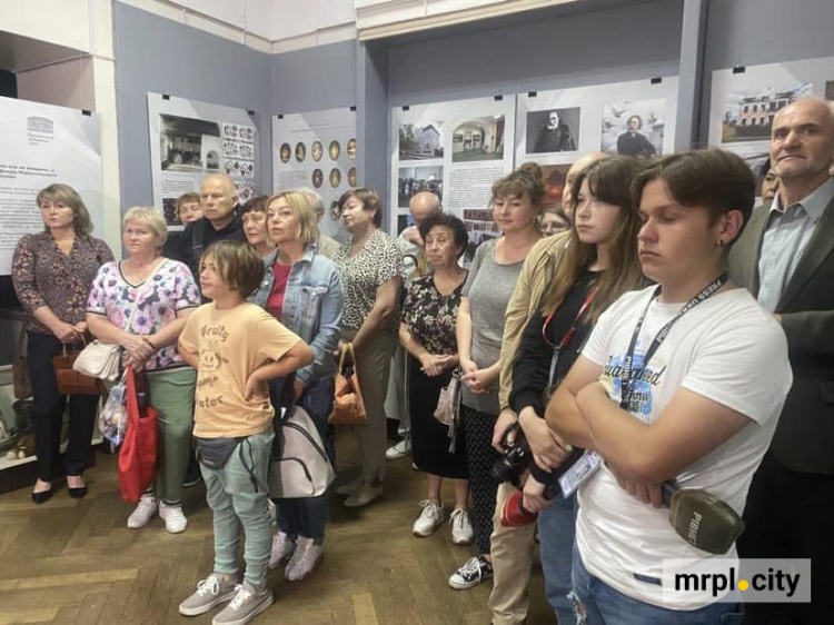 У Рівному відкрилася виставка грецької культурної спадщини Маріуполя
