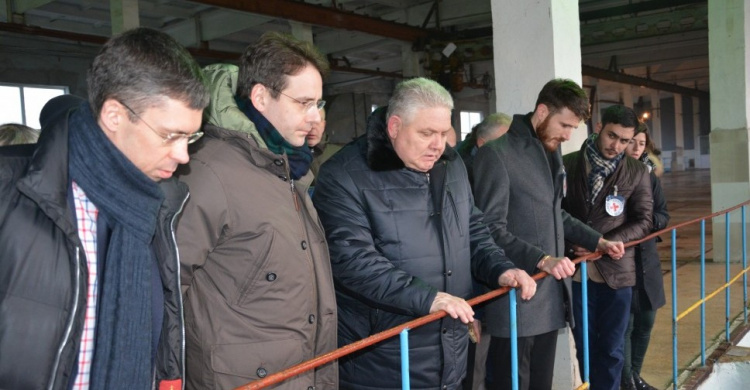 Водоочистительную станцию в Каменске посетила делегация из Франции