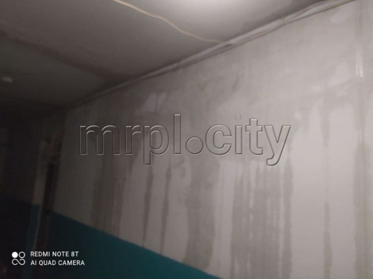 Ночной потоп в Мариуполе: затопленные дома, залитые подъезды, поваленные деревья (ФОТОРЕПОРТАЖ)