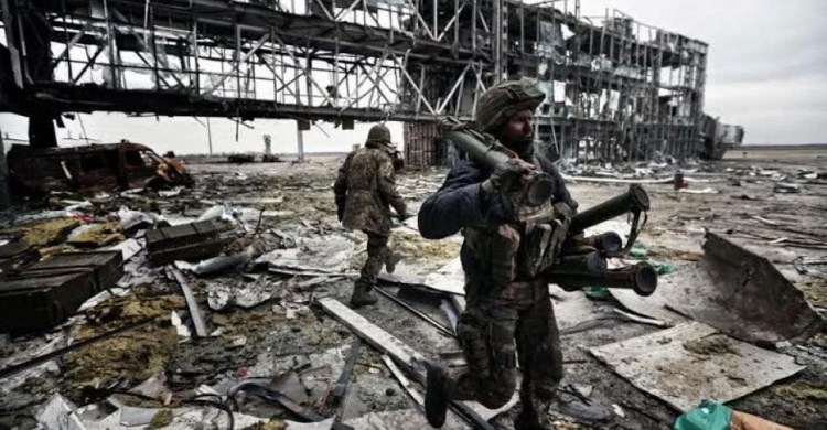 «Киборги выстояли, не выдержал бетон»: мариупольцы чествуют защитников Донецкого аэропорта