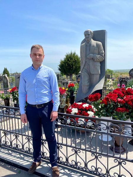 Пять лет без Бойко: Мариуполь вспоминает «народного директора» и Героя Украины (ВИДЕО)
