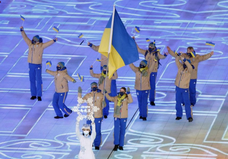 Олимпийские игры-2022: как украинцы прошли на параде открытия в Пекине