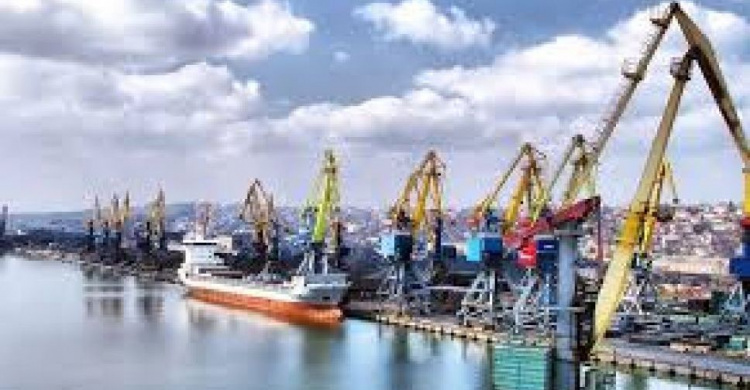 Мариупольский порт перешел на четырехдневную рабочую неделю (ВИДЕО)