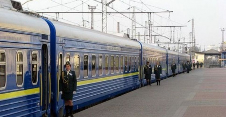 В марте изменится расписание поезда «Бахмут-Харьков-Мариуполь»
