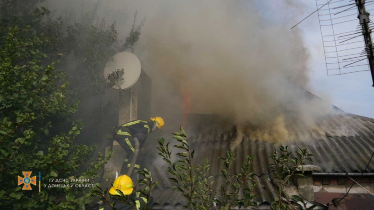 В мариупольском поселке горел частный дом