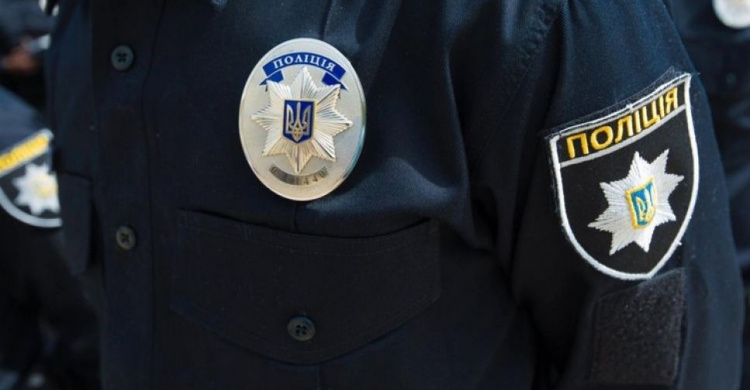 «Оборотни в погонах»: полицейским Мариуполя инкриминируют кражу, мошенничество и фальсификации
