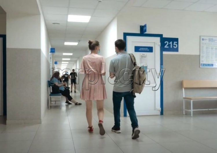 «ТутВарто будувати»: в Мариуполе показали современные поликлиники после реконструкции