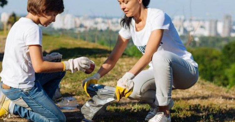 Мариупольцы присоединятся к мировой акции по уборке (ФОТО)