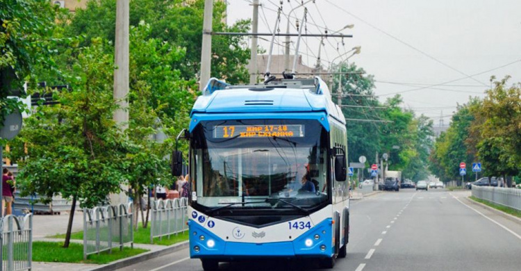 В Мариуполе может подорожать проезд в коммунальном транспорте и маршрутках. Как сэкономить на поездках?
