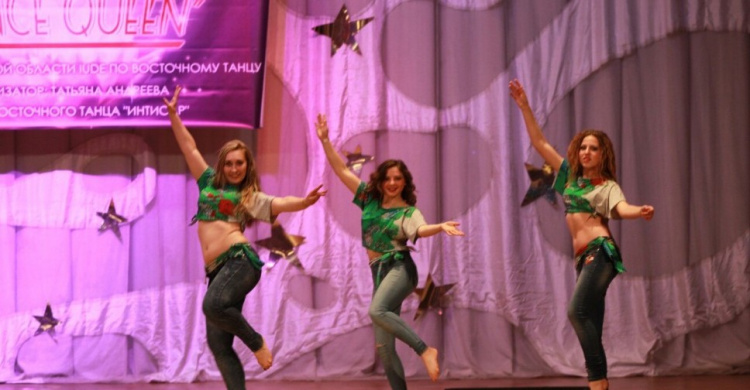 Мариупольчанки привезли 22 награды с чемпионата Донецкой области по восточному танцу (ФОТО)