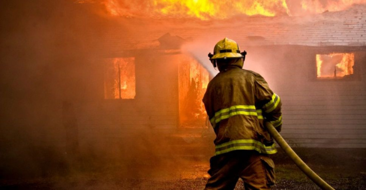 Стало известно, сколько жизней унесли пожары в Мариуполе за 2017 год (ВИДЕО)
