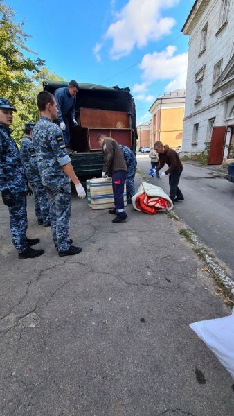 «Сила заботы»: в Мариуполе переселенцам помогают с поиском жилья и переездом