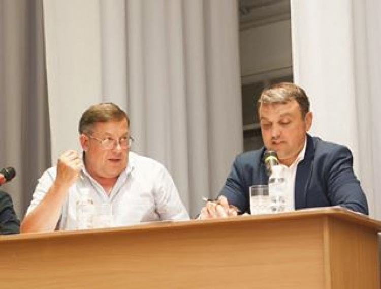 Депутатов Мариуполя «погрузили» в изучение пятилетней стратегии развития города (ФОТО)