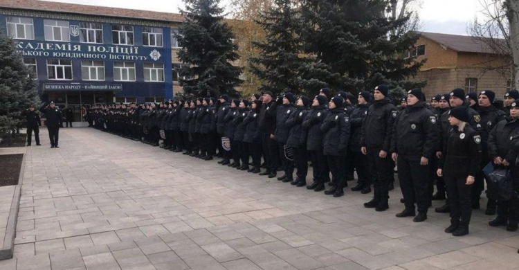 В Мариуполе 160 курсантов выйдут патрулировать улицы города