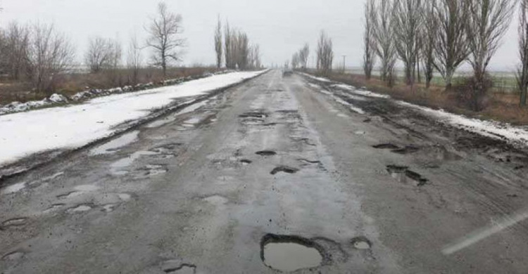 Кабмин утвердил ремонт дороги Запорожье - Мариуполь в 2018 году