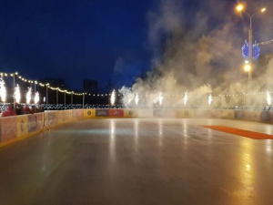 В Мариуполе открылась главная зимняя спортивная арена