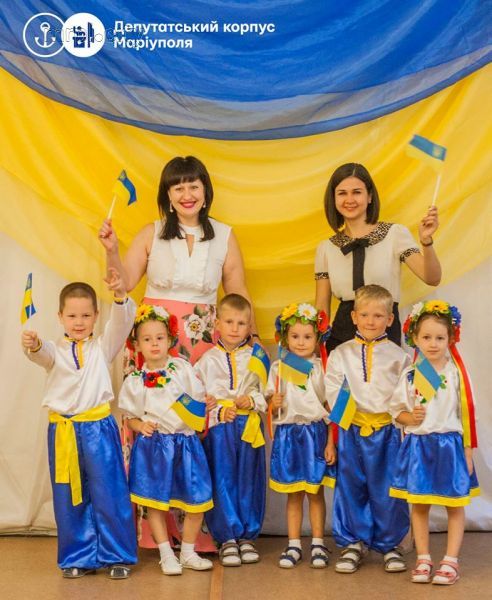 Гордимся Украиной и показываем пример молодежи