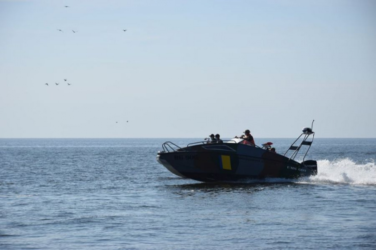 Прикордонники та морська поліція спільно патрулюють Азовське море