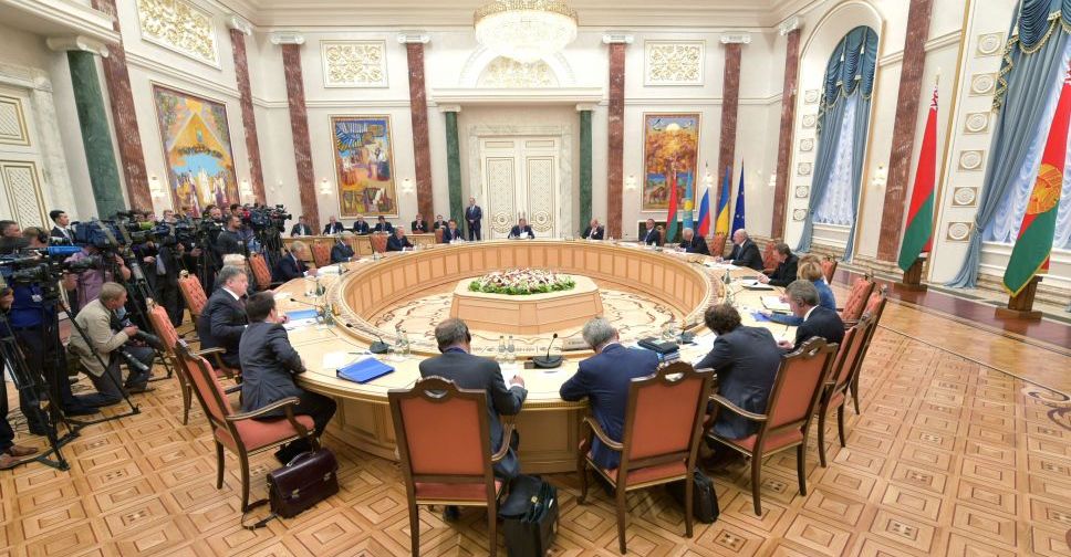 Жнецы жнут: перемирие в Донбассе продлится до конца лета