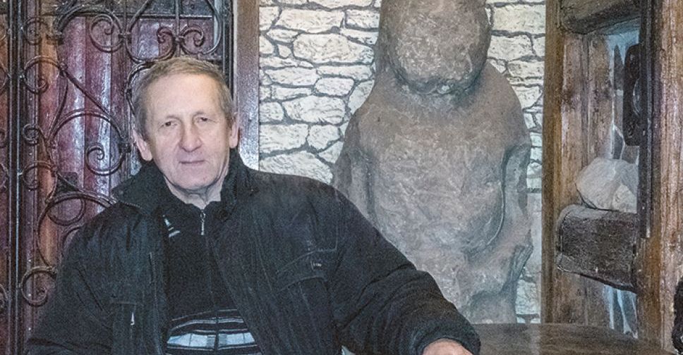 Мариуполец в подвале собрал коллекцию старинных вещей