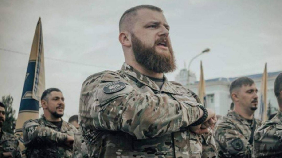 Київській школі пропонують присвоїти ім’я захисника Маріуполя азовця Олега Мудрака – як підтримати ініціативу