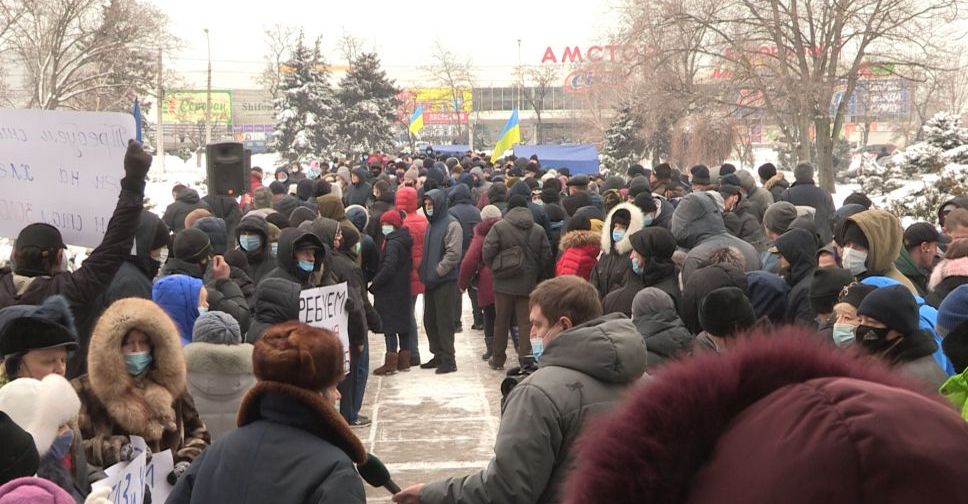 В Мариуполе собрали людей на митинг: сколько это стоило