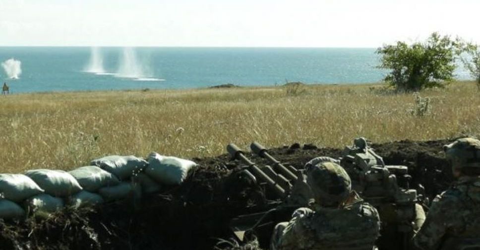 На побережье Азовского моря пограничники применили БТР, Humvee и беспилотники (ВИДЕО)
