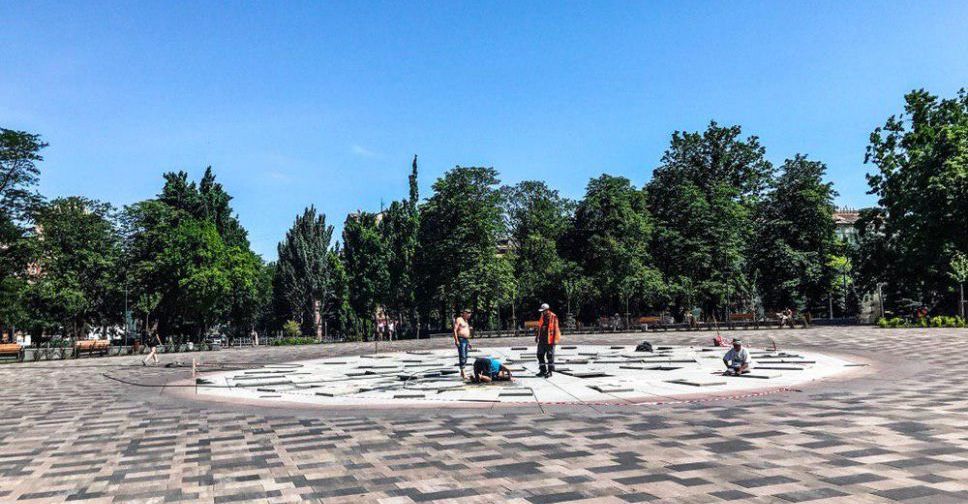 В центре Мариуполя не работает фонтан (ФОТОФАКТ)