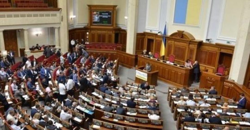 Военное положение вводится в областях, граничащих с Россией, Приднестровьем и в Донбассе (ДОПОЛНЯЕТСЯ)